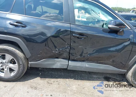 2024 Toyota Rav4 Xle z USA, uszkodzony, nr VIN 2T3W1RFV8RW309335